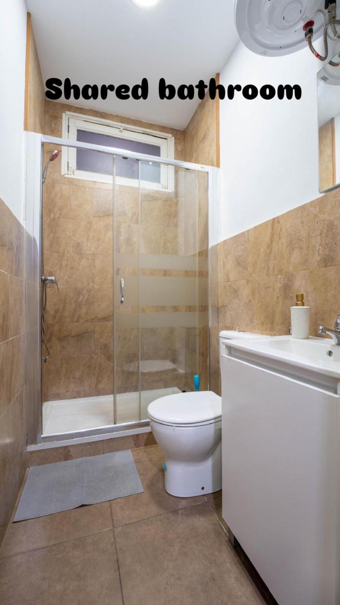 In Spacious In City Center